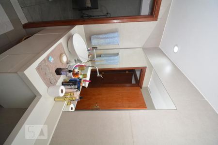 Apartamento à venda com 76m², 2 quartos e 1 vagaBanheiro Social