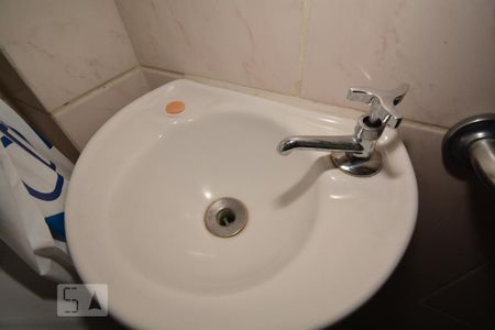 Apartamento à venda com 76m², 2 quartos e 1 vagaBanheiro de Serviço