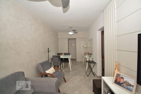 Sala de apartamento à venda com 2 quartos, 76m² em Penha Circular, Rio de Janeiro