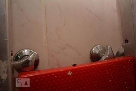 Apartamento à venda com 76m², 2 quartos e 1 vagaBanheiro de Serviço