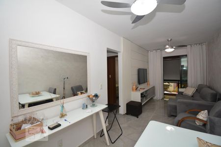Sala de apartamento à venda com 2 quartos, 76m² em Penha Circular, Rio de Janeiro