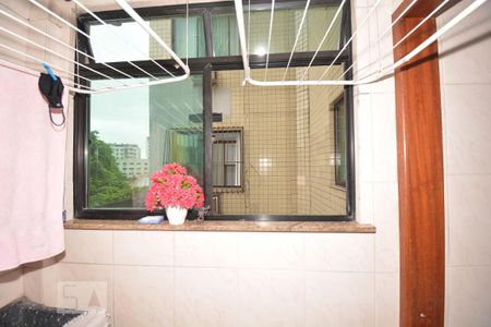 Apartamento à venda com 76m², 2 quartos e 1 vagaÁrea de Serviço