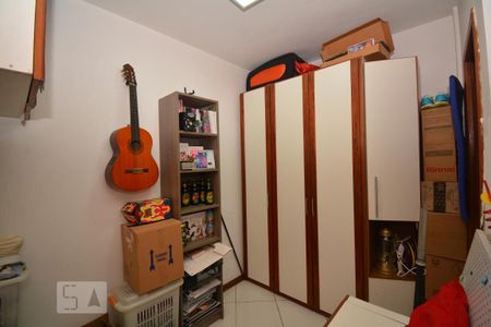 Apartamento à venda com 76m², 2 quartos e 1 vagaQuarto Extra de Serviço