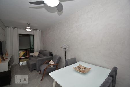 Sala de apartamento à venda com 2 quartos, 76m² em Penha Circular, Rio de Janeiro