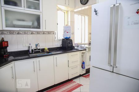 Apartamento à venda com 135m², 3 quartos e 2 vagas Apartamento à venda com 135m², 3 quartos e 2 vagasCozinha