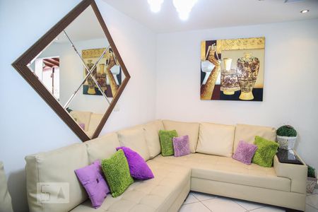 Apartamento à venda com 135m², 3 quartos e 2 vagas Apartamento à venda com 135m², 3 quartos e 2 vagasSala de TV