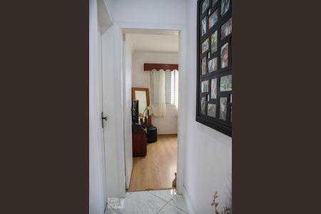 Corredor de apartamento à venda com 3 quartos, 135m² em Vila Mariza, São Bernardo do Campo