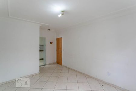 Sala de Apartamento com 3 quartos, 70m² Guarani