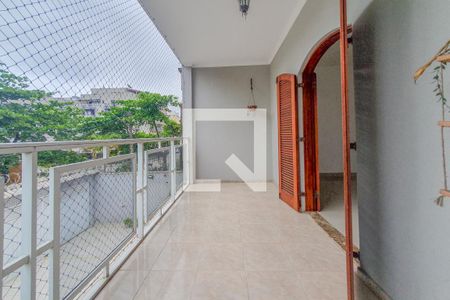 Apartamento para alugar com 158m², 2 quartos e 1 vaga Apartamento para alugar com 158m², 2 quartos e 1 vagaVaranda da Suíte 1
