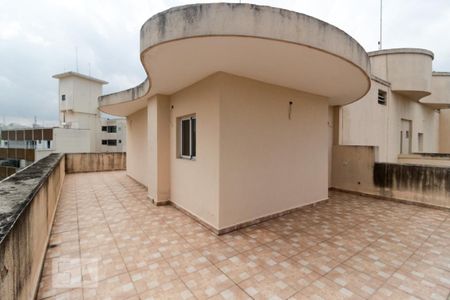 Apartamento à venda com 210m², 2 quartos e 2 vagasTerraço