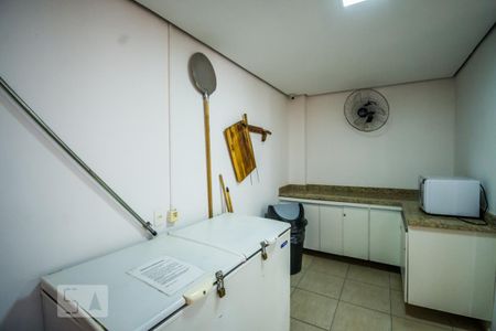 Apartamento para alugar com 65m², 2 quartos e 1 vagaÁrea comum - Salão de festas