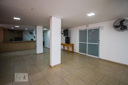 Apartamento para alugar com 65m², 2 quartos e 1 vagaÁrea comum - Salão de festas