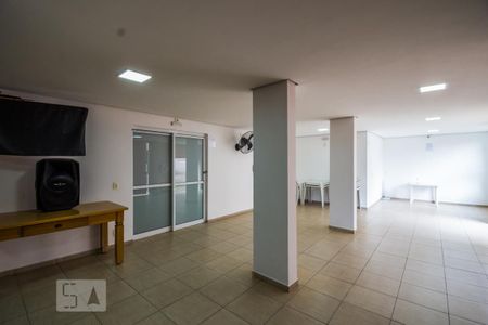 Apartamento para alugar com 65m², 2 quartos e 1 vagaÁrea comum - Salão de festas