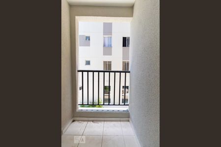 Sacada de apartamento à venda com 3 quartos, 43m² em Cangaiba, São Paulo
