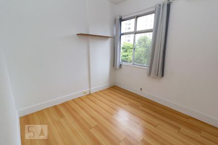 Quarto  de apartamento para alugar com 2 quartos, 77m² em Flamengo, Rio de Janeiro