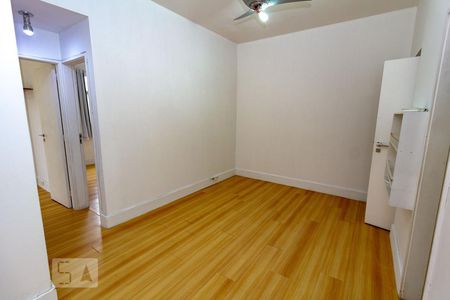 Sala de apartamento para alugar com 2 quartos, 77m² em Flamengo, Rio de Janeiro