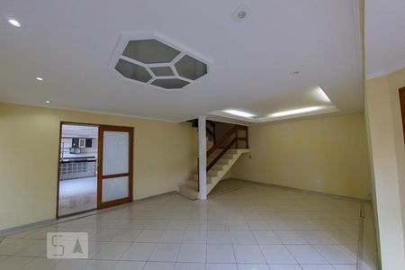 Sala de casa à venda com 4 quartos, 275m² em Parque Vitória, São Paulo