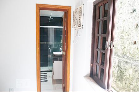 Casa à venda com 190m², 3 quartos e 5 vagas Casa à venda com 190m², 3 quartos e 5 vagasSuíte