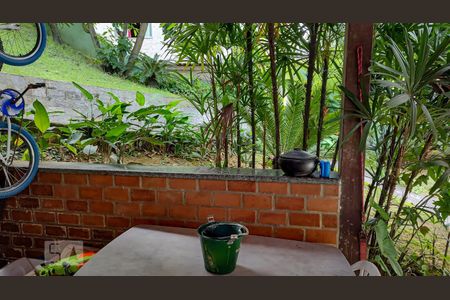 Casa à venda com 190m², 3 quartos e 5 vagas Casa à venda com 190m², 3 quartos e 5 vagasÁrea comum - Churrasqueira