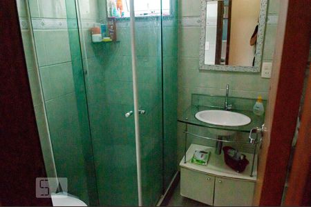 Casa à venda com 190m², 3 quartos e 5 vagas Casa à venda com 190m², 3 quartos e 5 vagasBanheiro