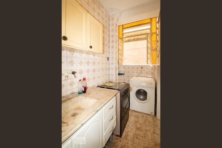 Apartamento à venda com 42m², 1 quarto e sem vaga Apartamento à venda com 42m², 1 quarto e sem vagaCozinha e Área de Serviço