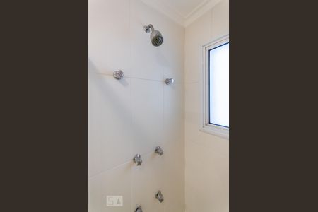 Apartamento para alugar com 204m², 4 quartos e 3 vagas Apartamento para alugar com 204m², 4 quartos e 3 vagasChuveiro