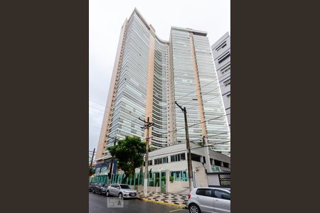 Apartamento para alugar com 204m², 4 quartos e 3 vagas Apartamento para alugar com 204m², 4 quartos e 3 vagasFachada