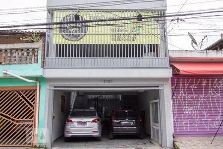 Casa para alugar com 110m², 2 quartos e 1 vagaFachada