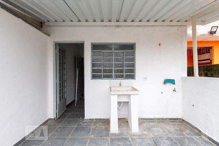 Casa para alugar com 110m², 2 quartos e 1 vagaÁrea de Serviço