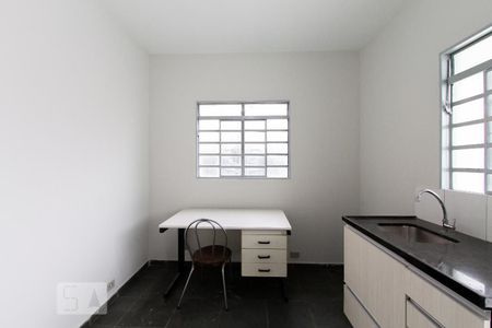 Casa para alugar com 110m², 2 quartos e 1 vagaCozinha