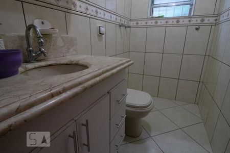 Casa à venda com 176m², 3 quartos e 3 vagas Casa à venda com 176m², 3 quartos e 3 vagasBanheiro Suíte