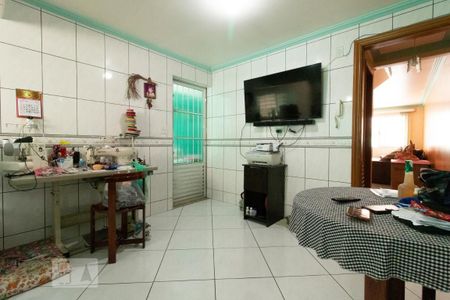 Casa à venda com 176m², 3 quartos e 3 vagas Casa à venda com 176m², 3 quartos e 3 vagasCopa