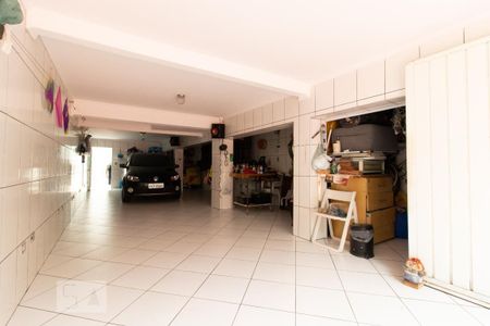 Casa à venda com 176m², 3 quartos e 3 vagas Casa à venda com 176m², 3 quartos e 3 vagasGaragem