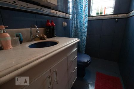 Casa à venda com 176m², 3 quartos e 3 vagas Casa à venda com 176m², 3 quartos e 3 vagasBanheiro