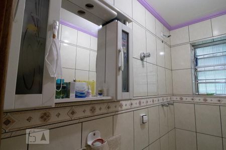 Casa à venda com 176m², 3 quartos e 3 vagas Casa à venda com 176m², 3 quartos e 3 vagasBanheiro Suíte