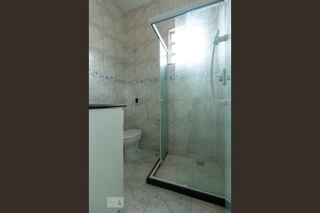Banheiro de kitnet/studio para alugar com 1 quarto, 25m² em Campo Grande, Rio de Janeiro