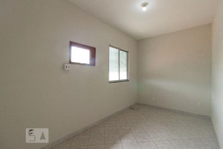 Quarto de kitnet/studio para alugar com 1 quarto, 25m² em Campo Grande, Rio de Janeiro