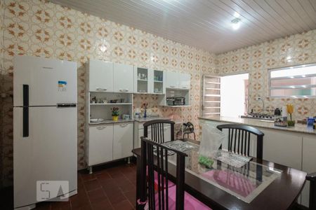 Casa à venda com 110m², 2 quartos e 1 vaga Casa à venda com 110m², 2 quartos e 1 vagaCozinha