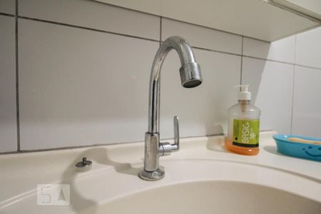 Casa à venda com 110m², 2 quartos e 1 vaga Casa à venda com 110m², 2 quartos e 1 vagaBanheiro