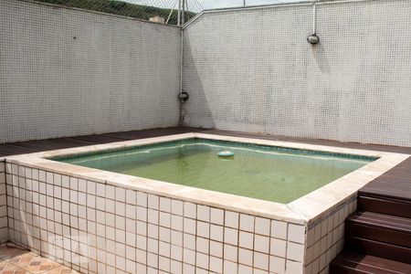 Apartamento à venda com 162m², 3 quartos e 2 vagasPiscina