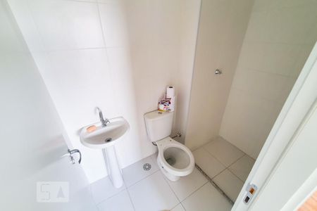 Apartamento para alugar com 32m², 2 quartos e sem vaga Apartamento para alugar com 32m², 2 quartos e sem vagaBanheiro