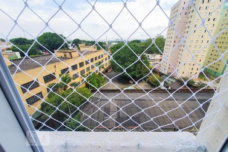 Vista Quarto 1 de apartamento para alugar com 2 quartos, 32m² em Parque Fongaro, São Paulo
