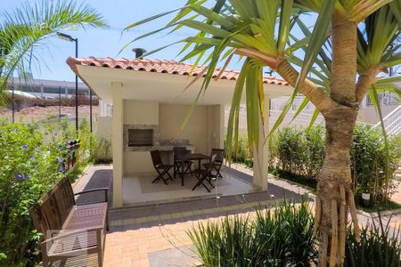 Apartamento para alugar com 32m², 2 quartos e sem vaga Apartamento para alugar com 32m², 2 quartos e sem vagaÁrea comum - Churrasqueira