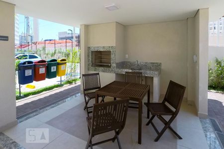 Apartamento para alugar com 32m², 2 quartos e sem vaga Apartamento para alugar com 32m², 2 quartos e sem vagaÁrea comum - Churrasqueira
