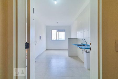 Entrada de apartamento para alugar com 2 quartos, 32m² em Parque Fongaro, São Paulo