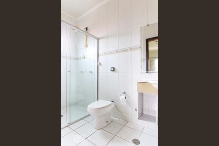 Casa para alugar com 220m², 3 quartos e 3 vagasBanheiro da Suíte 1