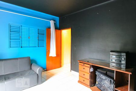 Casa para alugar com 220m², 3 quartos e 3 vagasQuarto