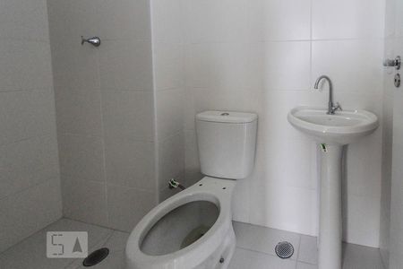 Banheiro de apartamento à venda com 2 quartos, 32m² em Jardim Planalto, São Paulo