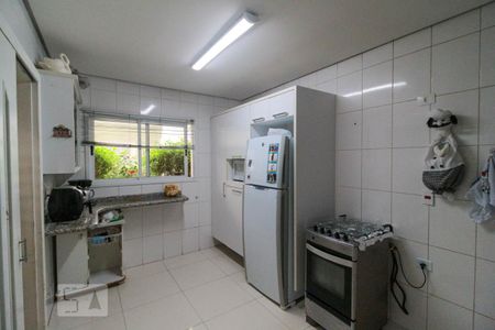 Casa de condomínio para alugar com 154m², 4 quartos e 3 vagas Casa de condomínio para alugar com 154m², 4 quartos e 3 vagasCozinha