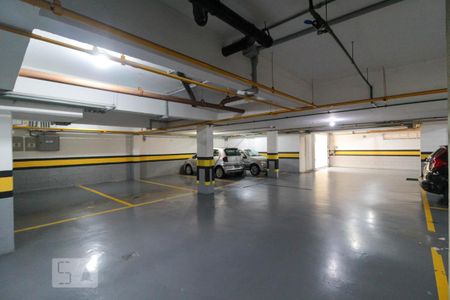 Casa de condomínio para alugar com 154m², 4 quartos e 3 vagas Casa de condomínio para alugar com 154m², 4 quartos e 3 vagasGaragem